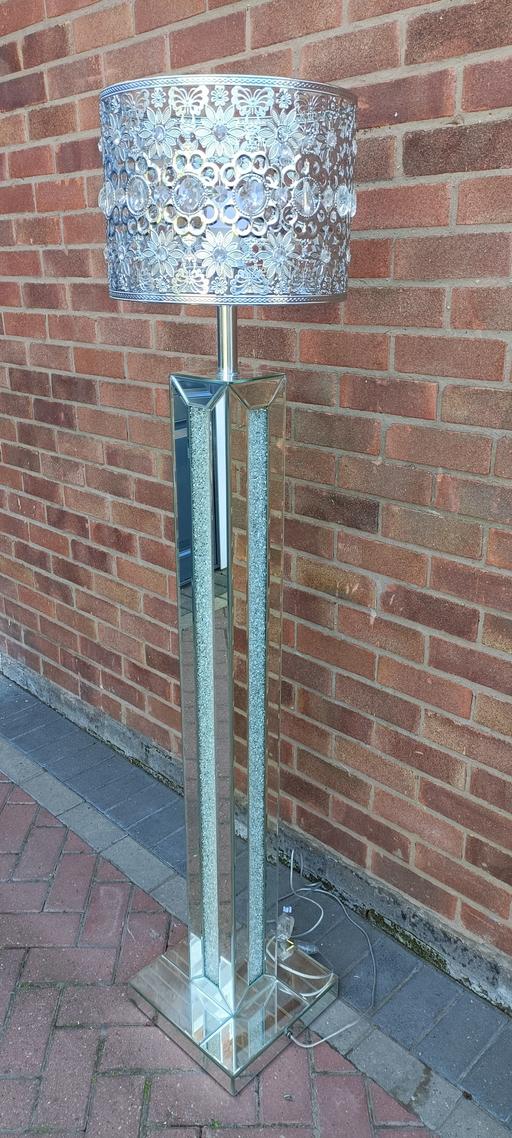 Buy & Sell Cheslyn Hay South Staffordshire - Photos for Crushed Crystal Standard Lamp