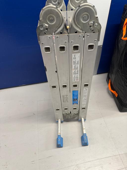 Buy & Sell Horn Park South East London - Photos for Mac Allister 4 x 3 steps aluminum ladder