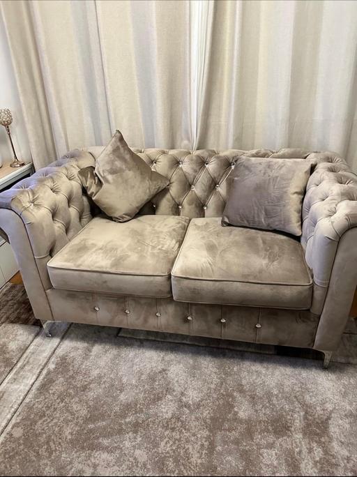 Buy & Sell West Ealing West London - Photos for 3+2 sofa with diamond design