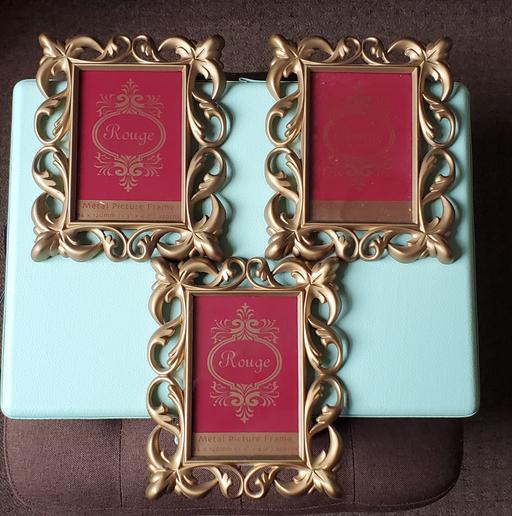 Buy & Sell Longley Sheffield - Photos for 3x metal hanging picture frames
