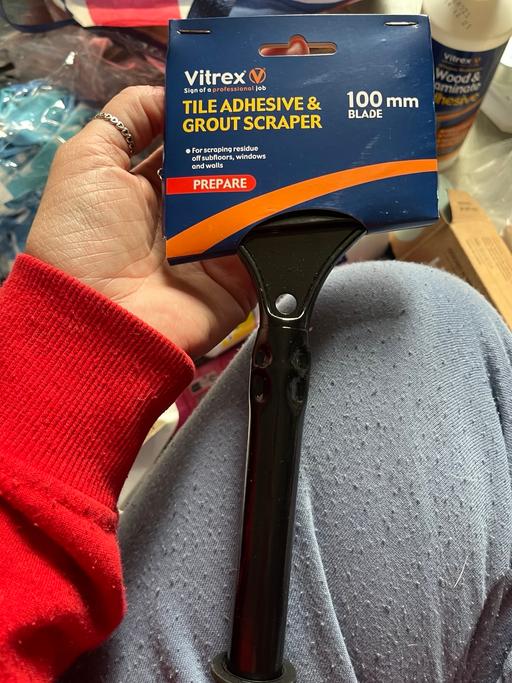 Buy & Sell Wednesfield Wolverhampton - Photos for Adhesive grout scraper £2 a few