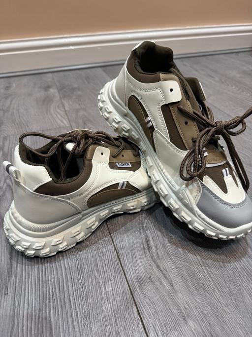 Buy & Sell Farnworth Bolton - Photos for New chunky trainers - Stylish brown and beige