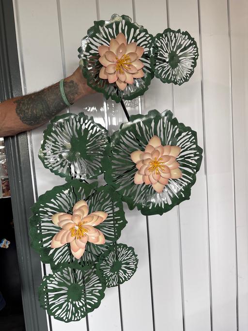 Buy & Sell Duckmanton Chesterfield - Photos for QVC Garden reflections lotus wall hanging