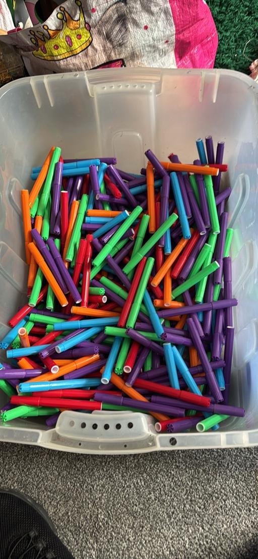 Classes Folkestone Folkestone and Hythe - Photos for Large box of felt tip pens