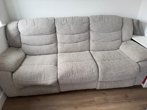 Buy & Sell Hounslow Heath Hounslow - Photos for Recliner Sofa
