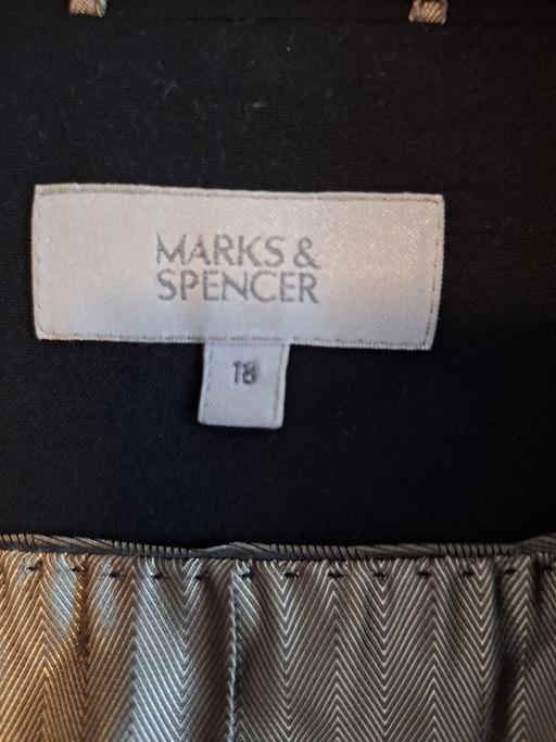 Buy & Sell Dudley Port Sandwell - Photos for M&S black jacket size 18