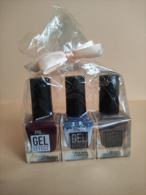 Buy & Sell Grafton Street Industrial Estate West Northamptonshire - Photos for Nail polish gel