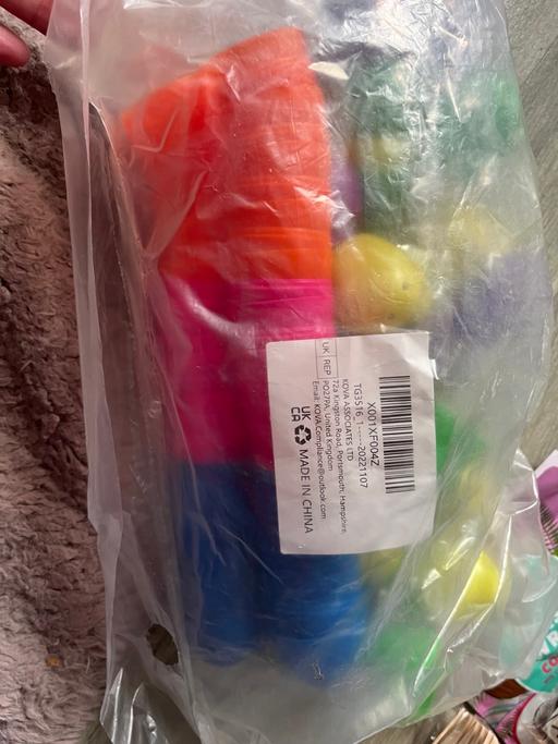 Buy & Sell Wednesfield Wolverhampton - Photos for Huge pack of clip together plastic eggs