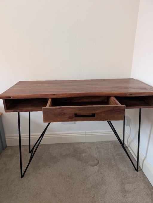 Buy & Sell Buckhurst Hill Epping Forest - Photos for Acacia wood office desk