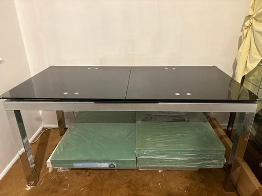Buy & Sell Southwark Central London - Photos for Glass Dining Table