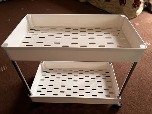 Buy & Sell East India East London - Photos for Plastic 2 layer storage unit with wheels