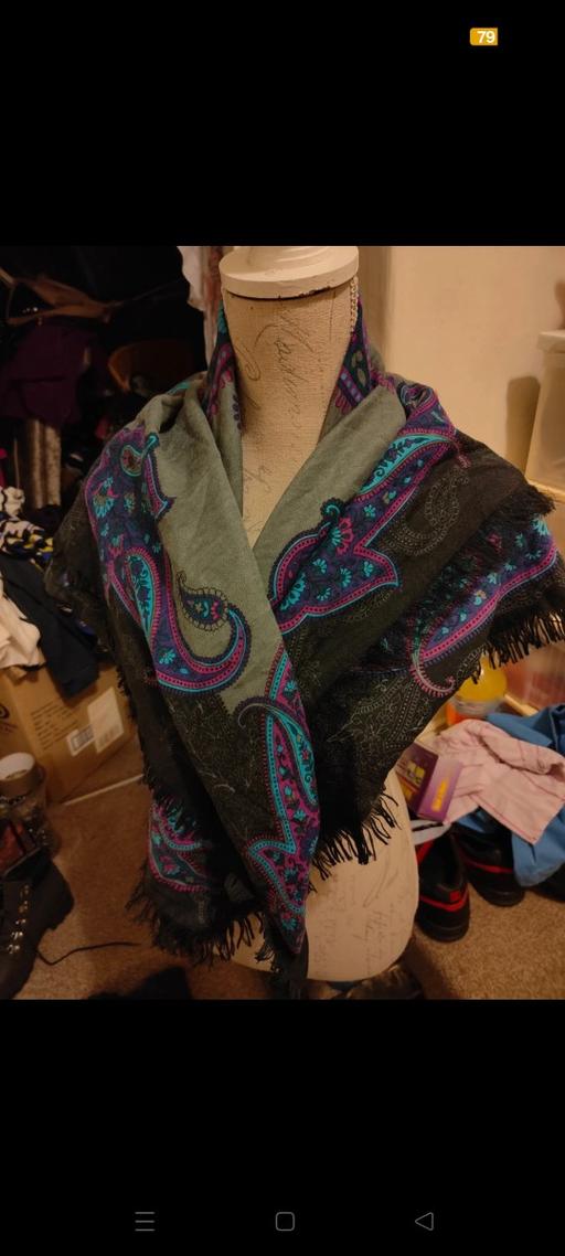 Buy & Sell Ponthenry Carmarthenshire - Wales - Photos for Shawl