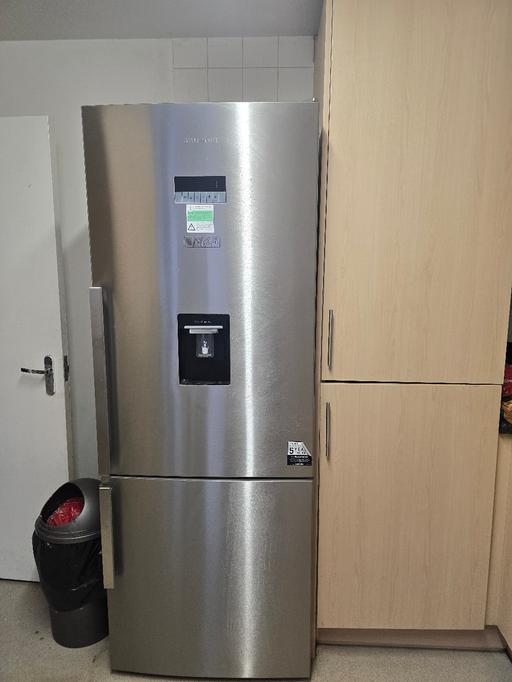 Buy & Sell Llandudno Conwy - Photos for GRUNDIG GKN17920DX Fridge Freezer
