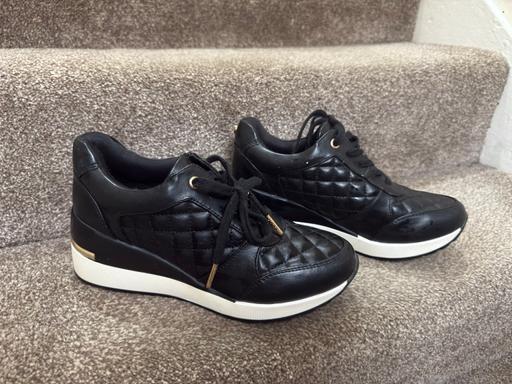 Buy & Sell Morden Merton - Photos for Black Wedge Boots (Newlook)