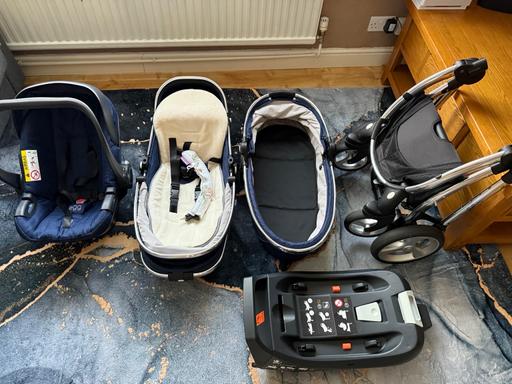 Buy & Sell Bulls Cross North London - Photos for Puschair & Egg2 i-Size Car Seat