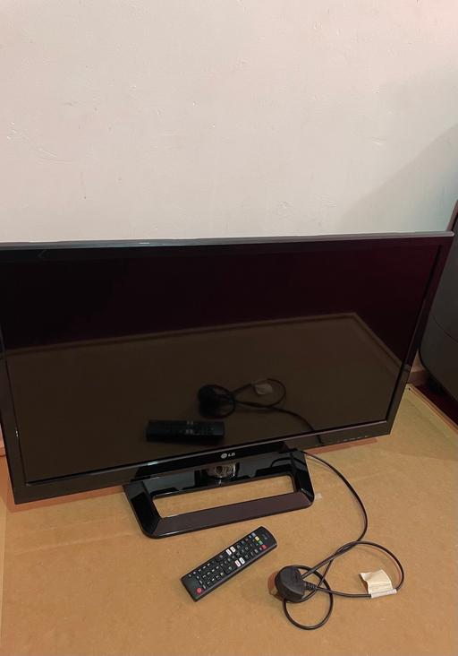 Buy & Sell Walworth South East London - Photos for Lg tv