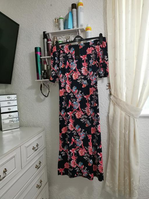 Buy & Sell Dalton-Le-Dale County Durham - Photos for LADIES OFF THE SHOULDER MAXI DRESS BNWT SIZE