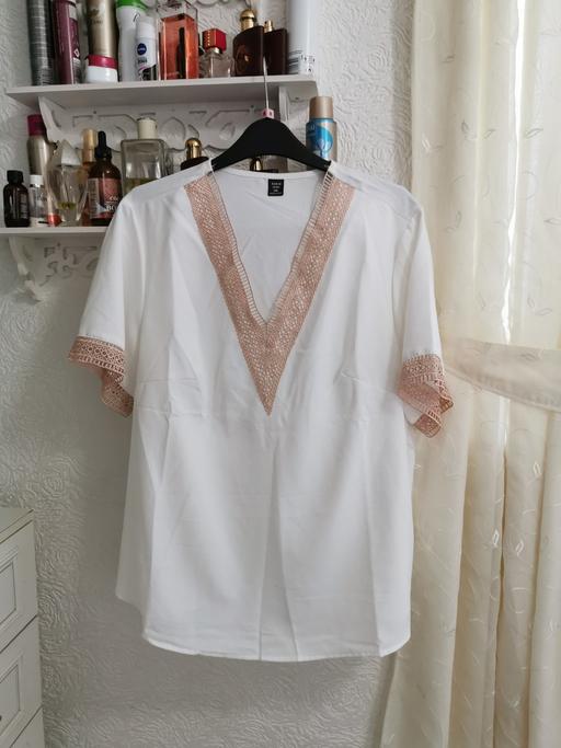 Buy & Sell Dalton-Le-Dale County Durham - Photos for LADIES SIZE 20 TUNIC TOP NEW CONDITION