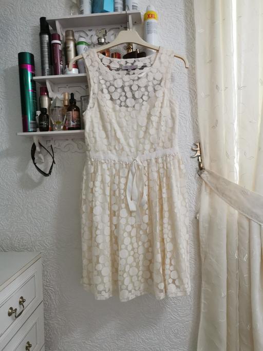 Buy & Sell Dalton-Le-Dale County Durham - Photos for SIZE 8. LACE LINED DRESS. WORN ONCE
