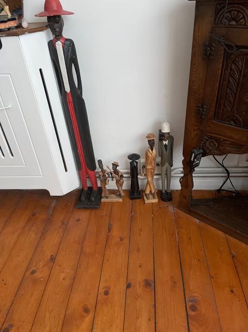 Buy & Sell Childs Hill North West London - Photos for Wooden carving of men