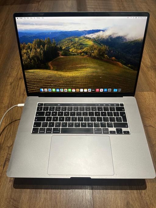 Buy & Sell Chalk Farm North West London - Photos for Apple MacBook Pro Touchbar 16” (2019)