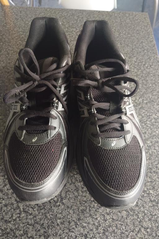 Buy & Sell Saint Helens Merseyside - Photos for ASICS trainers