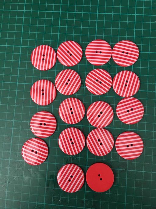 training Walsall South Staffordshire - Photos for Craft knitting large buttons