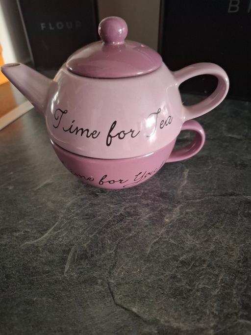 Buy & Sell Newham East London - Photos for teapot with cup vintage
