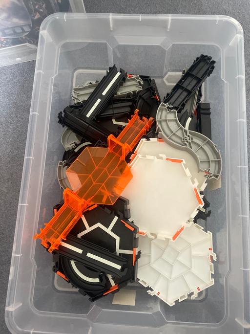 Buy & Sell Bearsted Maidstone - Photos for Hex bug battle beam and other pieces