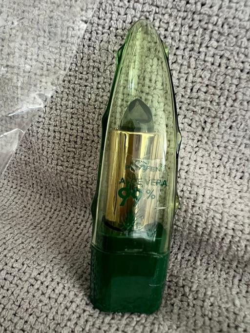 Buy & Sell Easington Lane Sunderland - Photos for Aloe Vera Lip Balm ( New Sealed item )