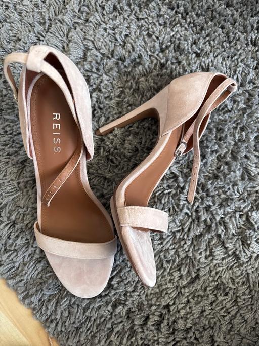 Buy & Sell Walsall Town Centre Walsall - Photos for Reiss high heels