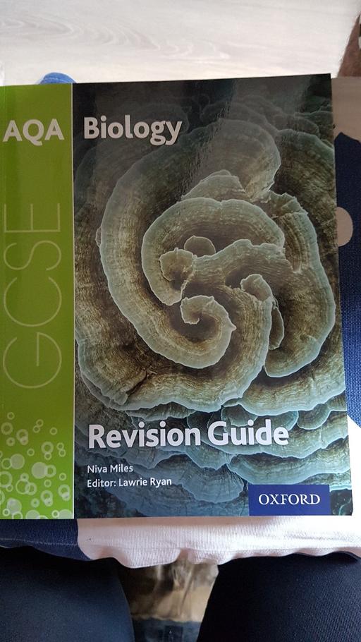 Buy & Sell Walsall Town Centre Walsall - Photos for BIOLOGY BOOK