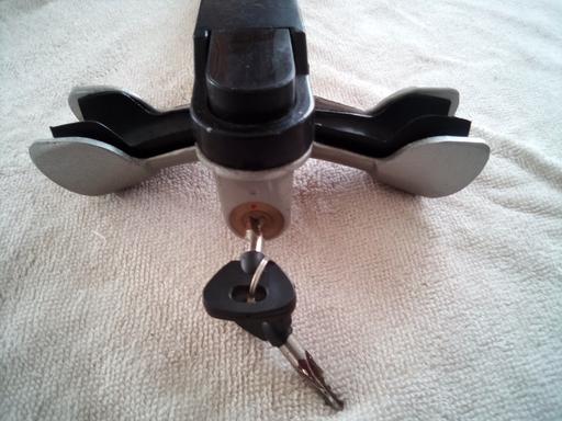 Vehicles Oxenhope Bradford - Photos for steering lock