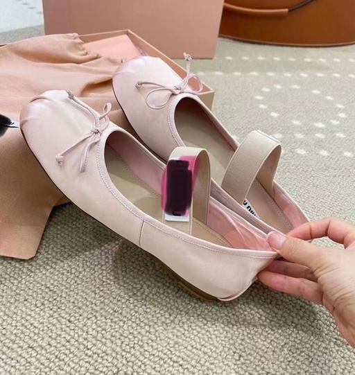 Buy & Sell Enfield Town Centre Enfield - Photos for Pink shoes