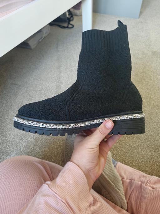 Buy & Sell Ince Wigan - Photos for girls black 