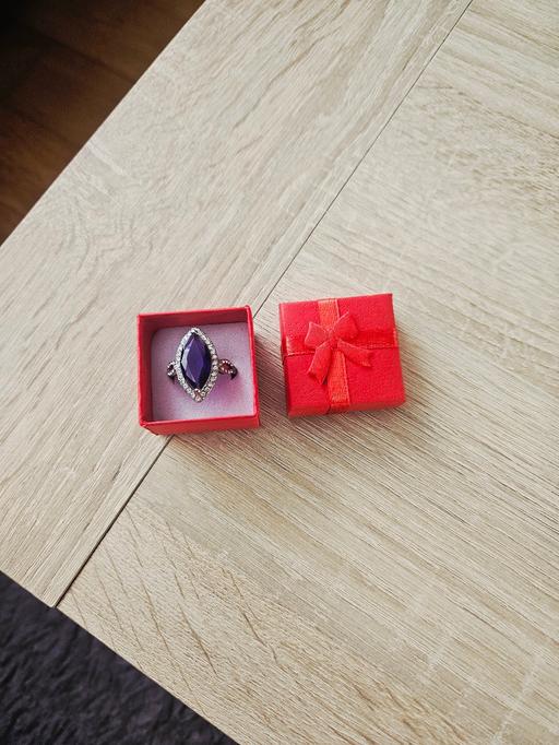 Buy & Sell Newton Doncaster - Photos for Gorgeous ring..size large..NEW