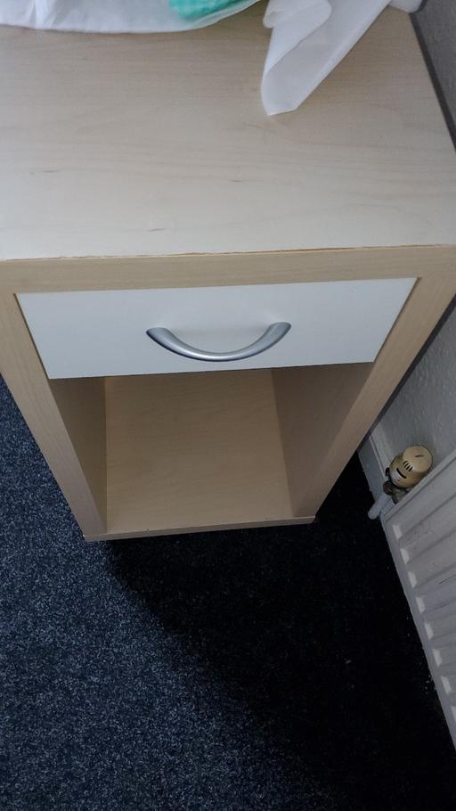 Buy & Sell Kings Heath Birmingham - Photos for Bedside table on casters