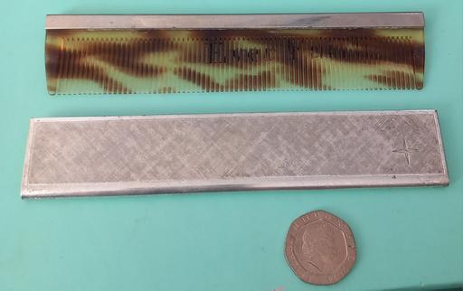 Buy & Sell Thatto Heath Saint Helens - Photos for Vintage art deco faux tortoiseshell comb