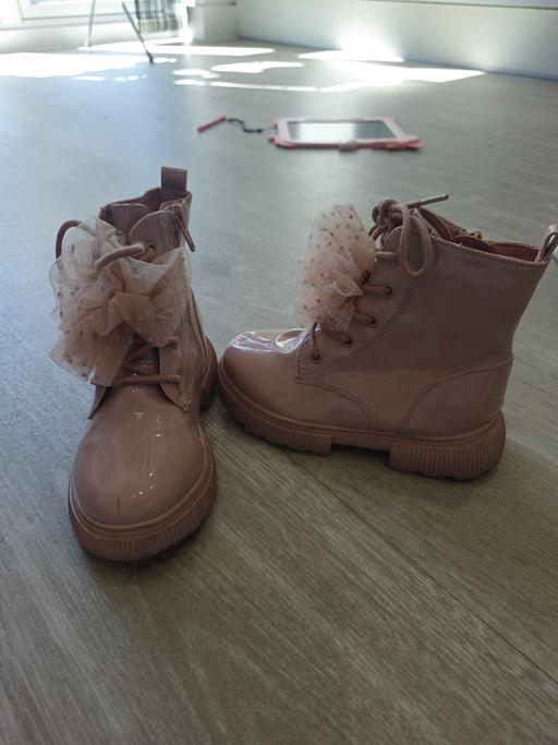 Buy & Sell Goose Green Wigan - Photos for girls pink boots infant size 8