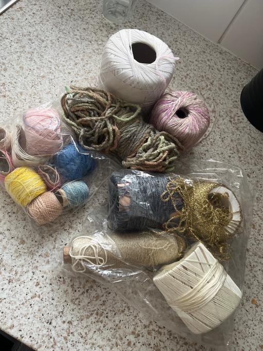 Buy & Sell Conisbrough Doncaster - Photos for Big bundle of wool, yarn and thread