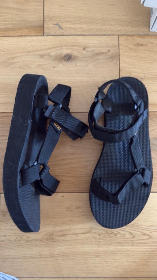 Buy & Sell North Harrow Harrow - Photos for Sandals