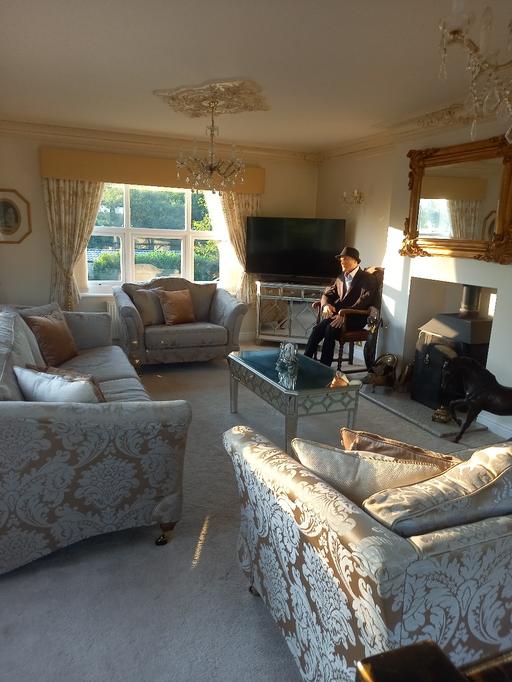 Buy & Sell Chapmans Hill Bromsgrove - Photos for sofa