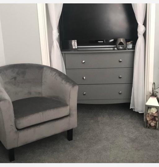 Buy & Sell Castle Vale Birmingham - Photos for bedside table and chest of drawers set