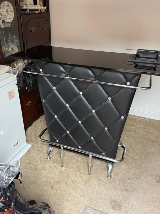 Buy & Sell Netherton Dudley - Photos for Beer pump and equipment and Bar table