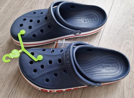 Buy & Sell Southborough Tunbridge Wells - Photos for New Crocs Bayaband Sandals/Slide Navy Pepper