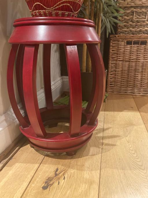 Buy & Sell Northfleet Gravesham - Photos for Gorgeous red solid stand / stool £12