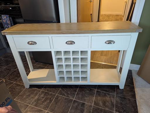 Buy & Sell Frimley Green Surrey Heath - Photos for Solid wood decorative sideboard