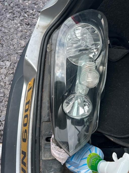 Vehicles Swindon South Staffordshire - Photos for Mk6 golf head light