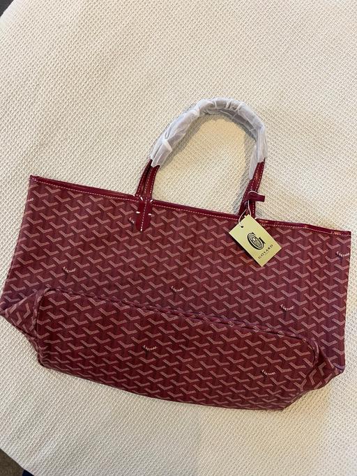 Buy & Sell Stratford East London - Photos for GM Tote Bag Red