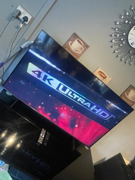 Buy & Sell Wallbrook Dudley - Photos for Samsung 4K 50” TV (smart)